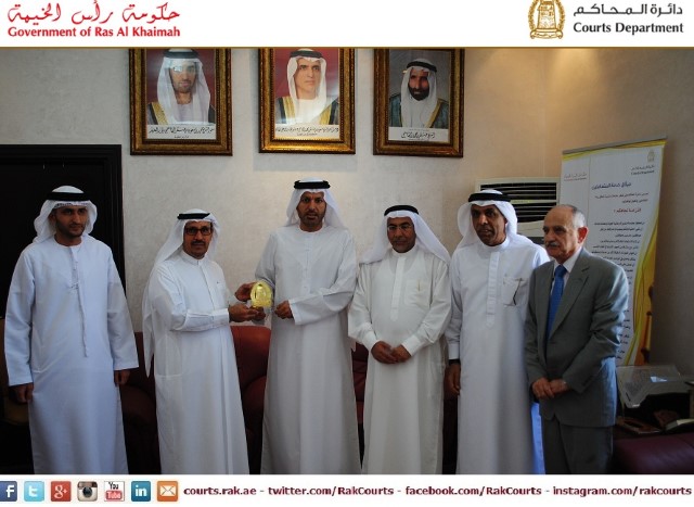 اسم الألبوم: مدير عام محاكم دبي يطلع على تجربة مكاتب إدارة الدعوى بمحاكم رأس الخيمة